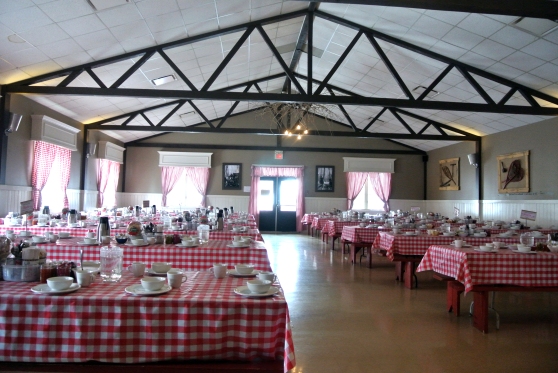 Inside the salle à manger 